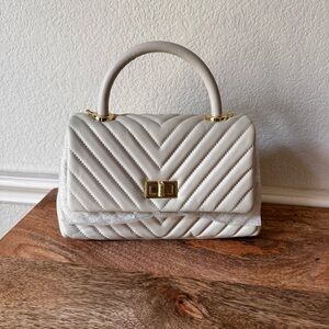 White Gray Quilted Weave Top Handle Flap Bag w/ Crossbody Chain Strap